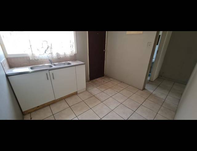 2 BEDROOM HOUSE FOR SALE IN STANMORE